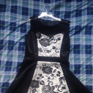 Black floral elegant dress